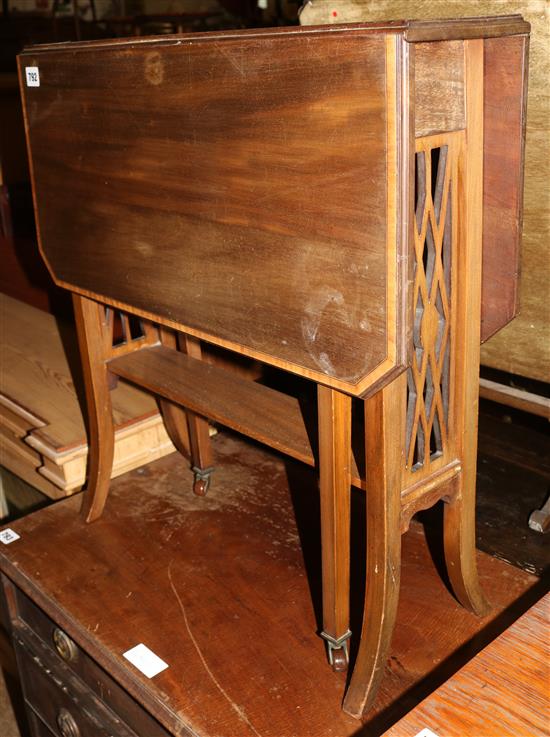 Small inlaid Sutherland table